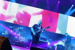 New Order live at Forum Karlín, Praha 2019 / photo by: Danie Hevier ml.