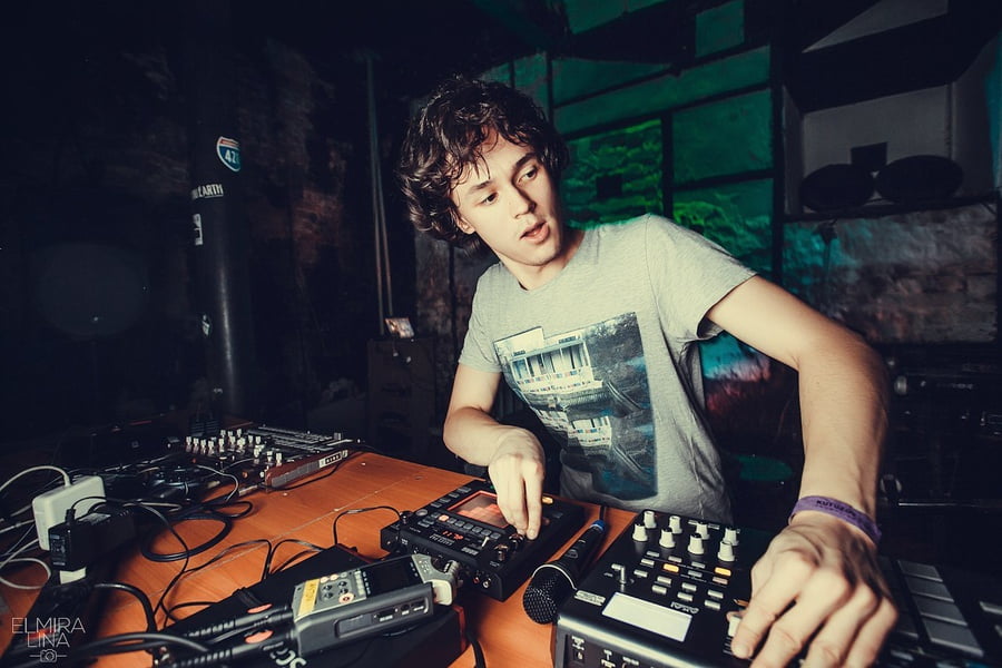 77badda5e61a4a650a8f05dc4e5e2f4f