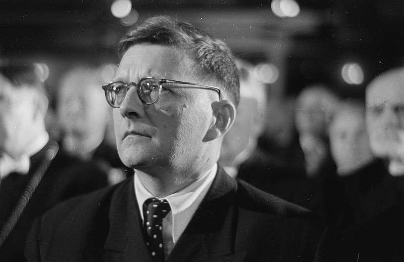 Fotothek_df_roe-neg_0002792_003_Portrait_Dmitri_Dmitrijewitsch_Schostakowitchs_im_Publikum_der_Bachfeier