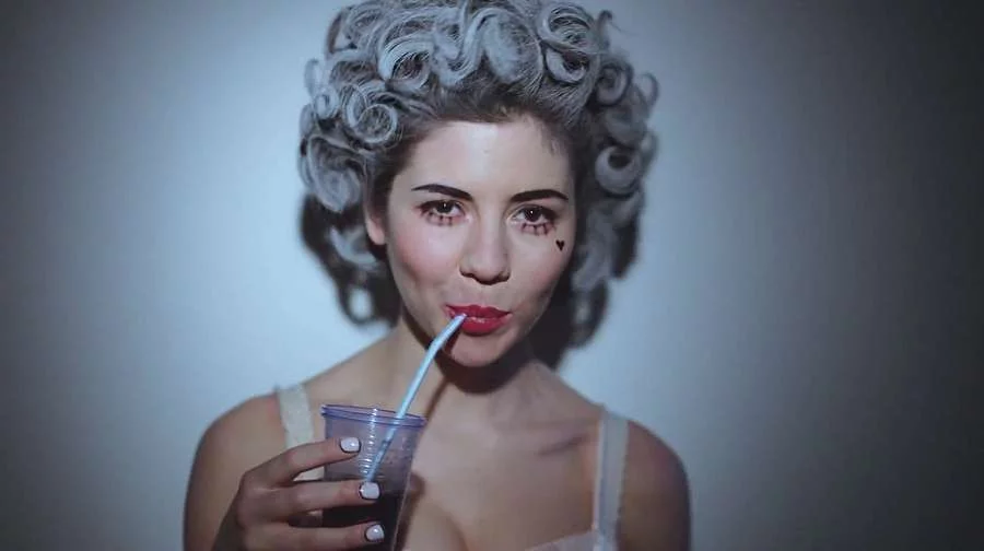 Marina-And-The-Diamonds