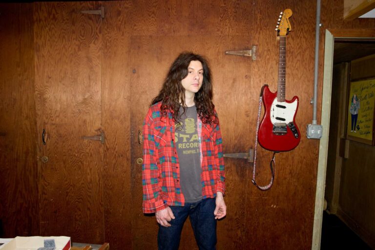 Kurt Vile & The Violators privezie do Prahy kúsok Philly