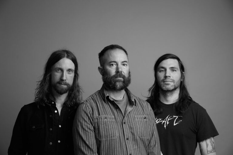 Russian Circles s novým temným materiálom